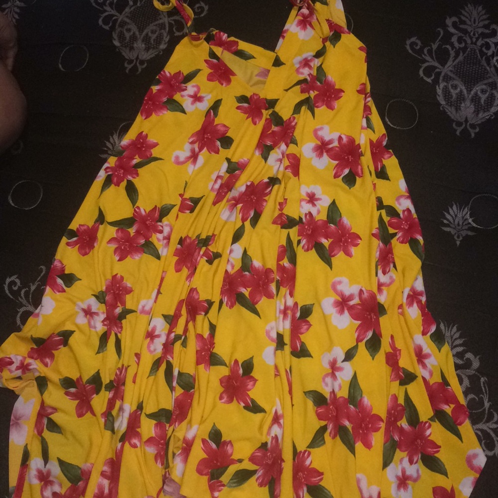 Aloha fashion , dress from Hawaii